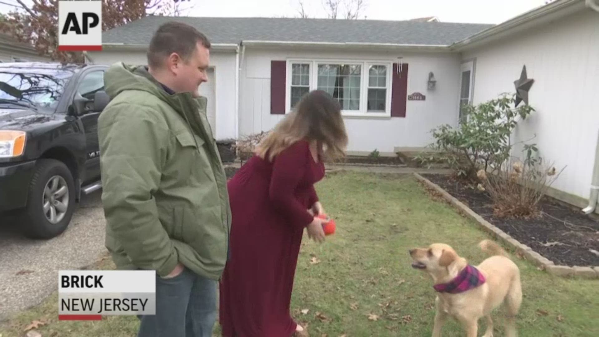 A New Jersey air traffic controller and his nine-months-pregnant wife say they risk financial troubles if the federal government shutdown is not resolved. (AP)