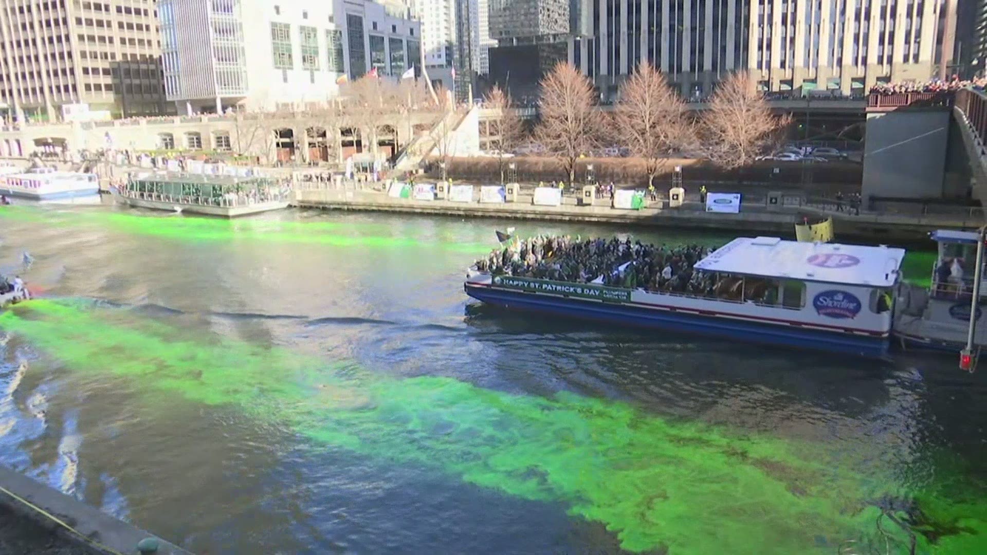 St. Patrick's Day Chicago, Green River Dyeing & Parades