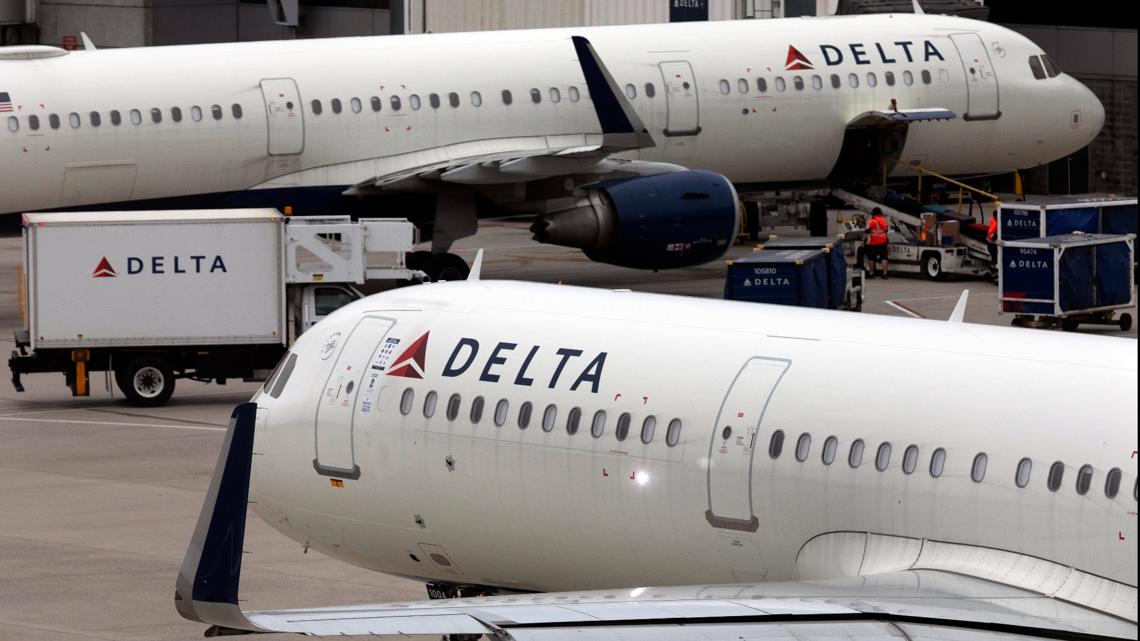 Delta passengers served vegetarian meals after spoiled food slip ...