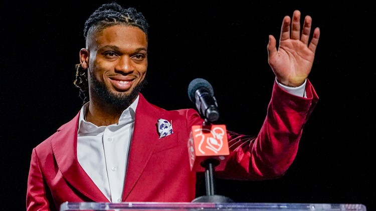 Damar Hamlin appears during Super Bowl event to receive award