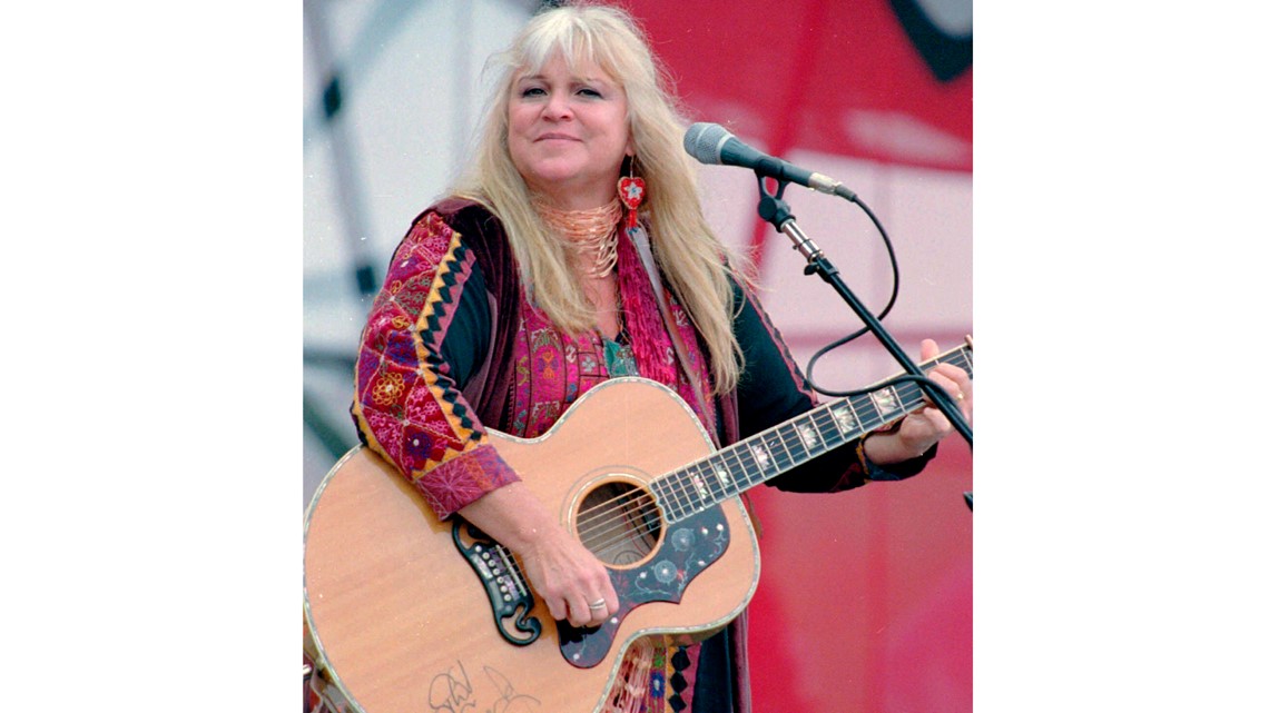 Melanie, singer-songwriter behind 'Brand New Key' dies at 76 - Vimarsana News