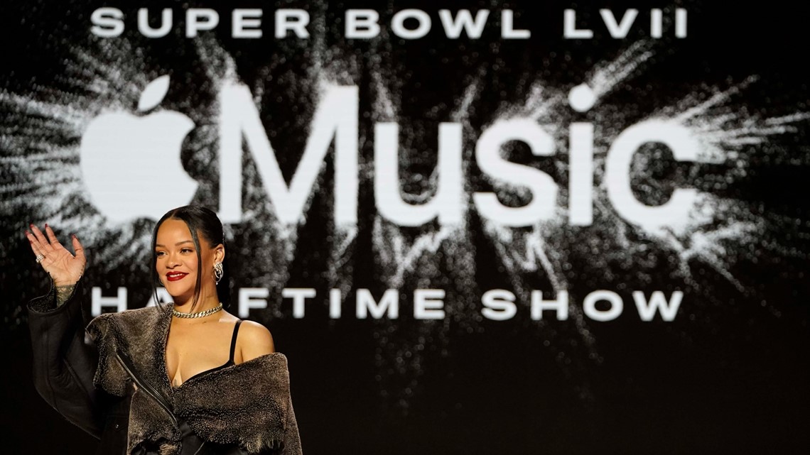 Rihanna Teases Super Bowl Halftime Show 2023 in Dramatic Coat & Braids – WWD