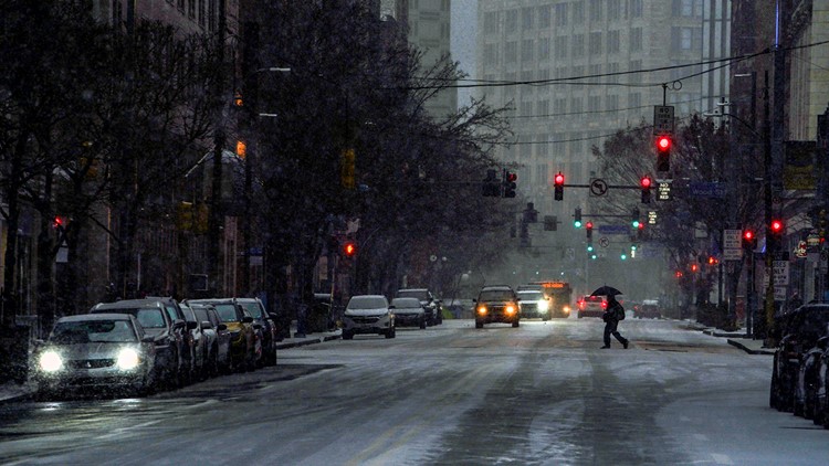 Winter storm whips East Coast with snow, thunderstorms