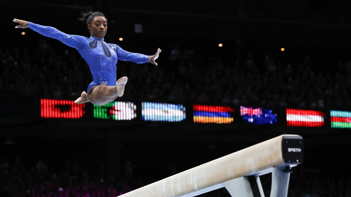 Simone Biles clinches record world gymnastics championships team