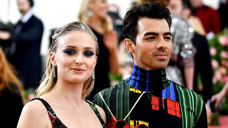 Sophie Turner, Joe Jonas expecting first child together 