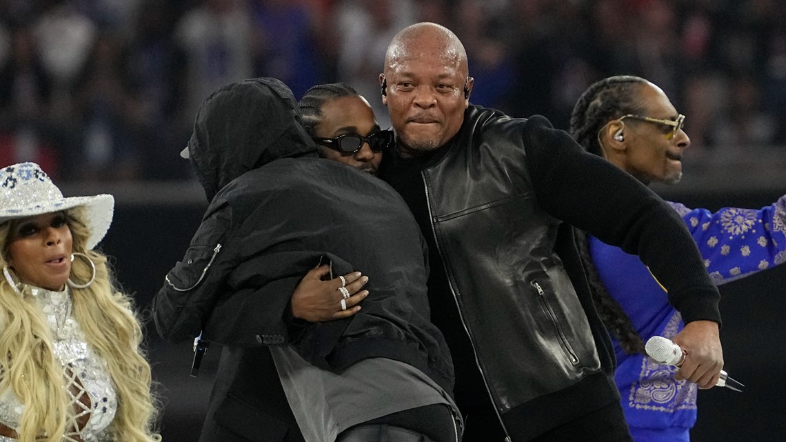 Super Bowl halftime performers Mary J. Blige, Dr. Dre and Snoop Dogg vow to  open doors for more hip-hop