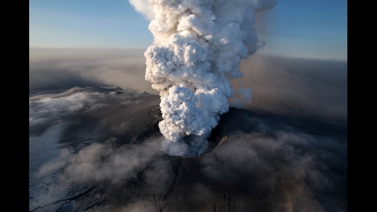 no, the giant katla volcano in iceland isnt about to erupt.