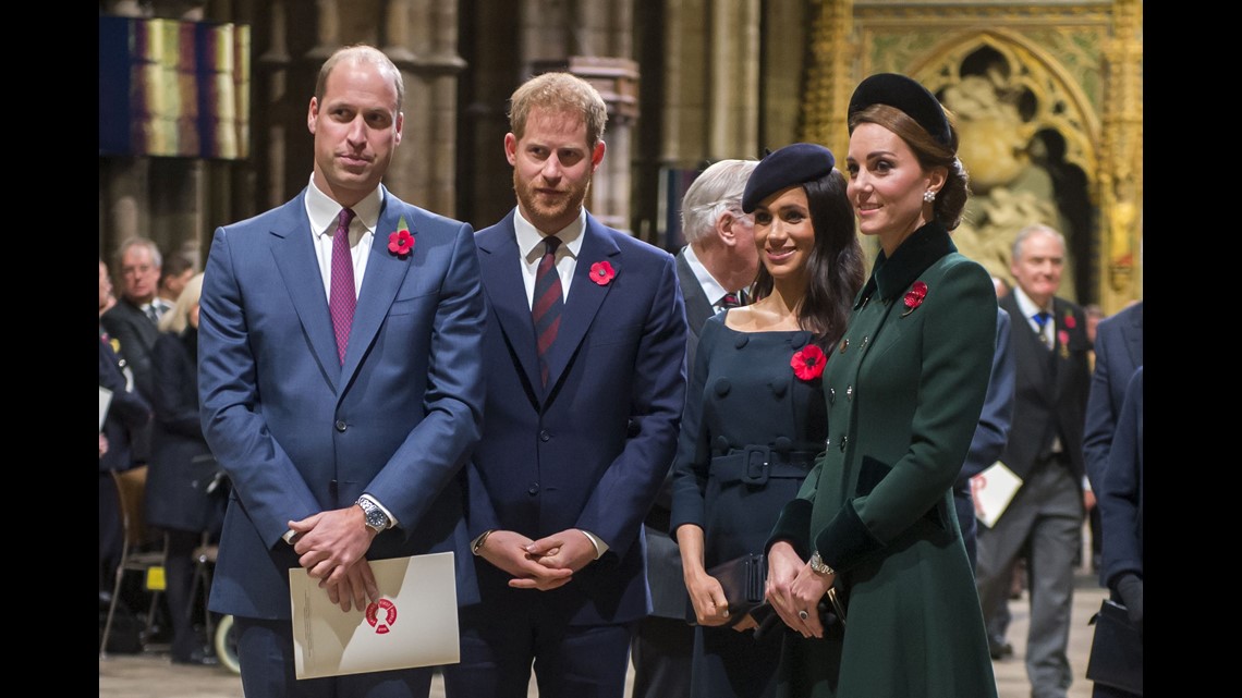 Duchess Kate shocks onlookers by driving herself to Buckingham