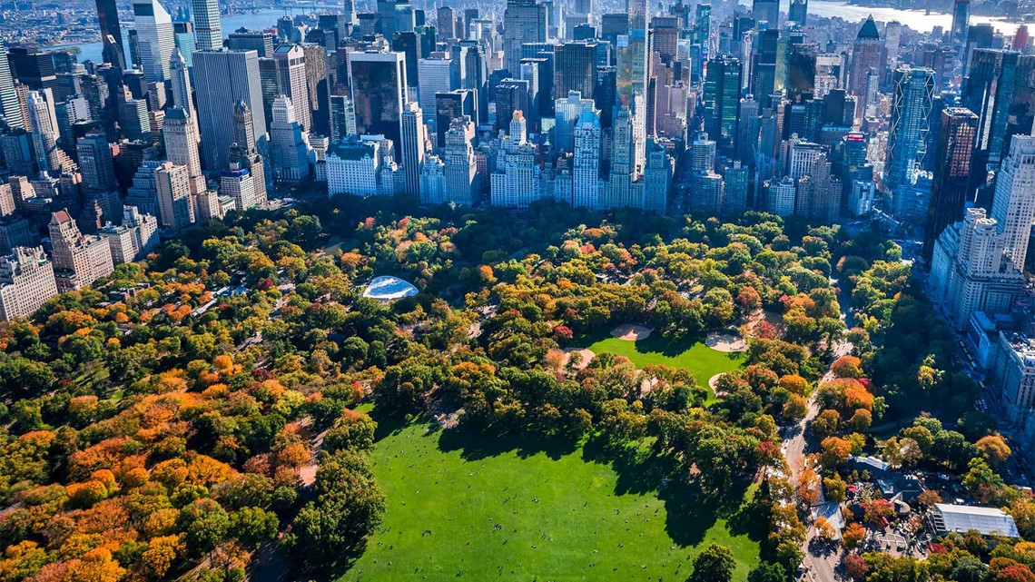 how much does it cost to visit americas most popular tourist