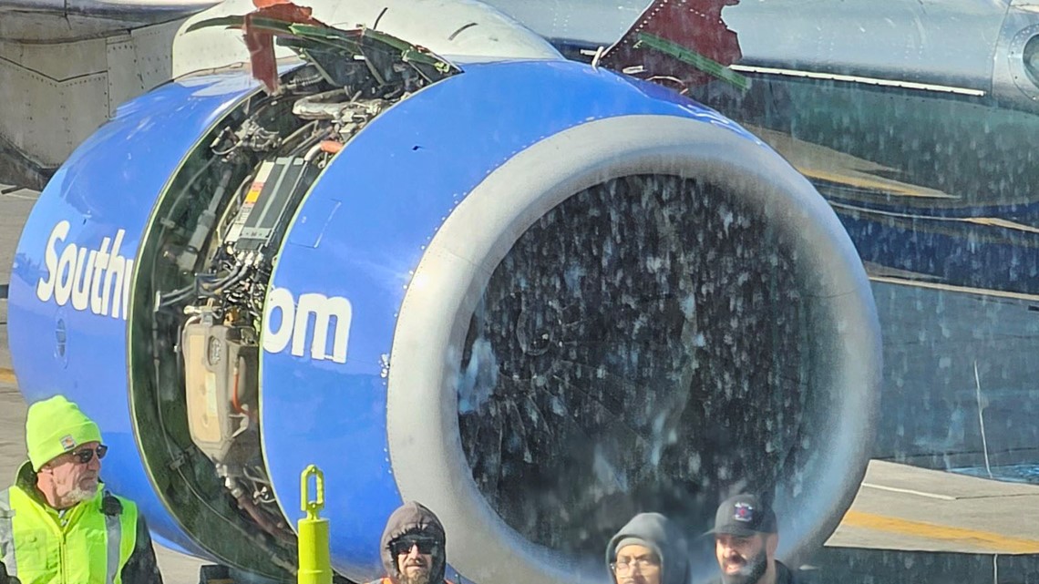 Southwest Airlines flight turns around due to engine damage - Vimarsana News