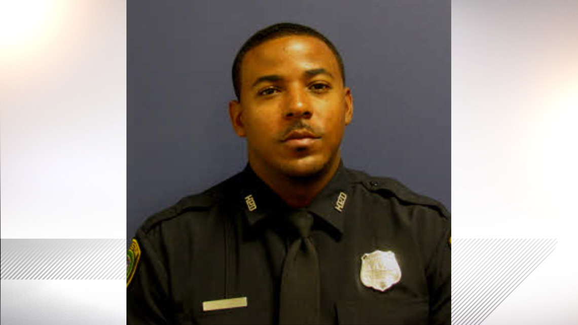 Texas officer dies after being struck during traffic escort | 13newsnow.com