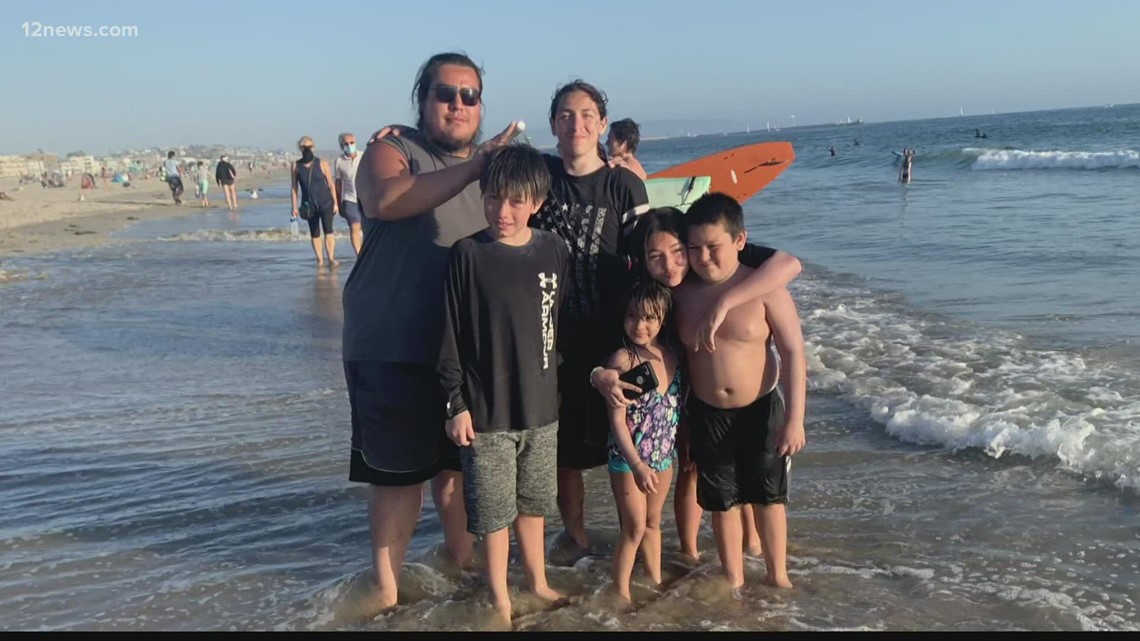 26-year-old Arizona man and 6 siblings facing foreclosure - Vimarsana News