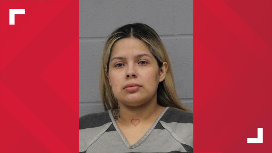 Texas mother charged after abusing, locking daughter in closet ...
