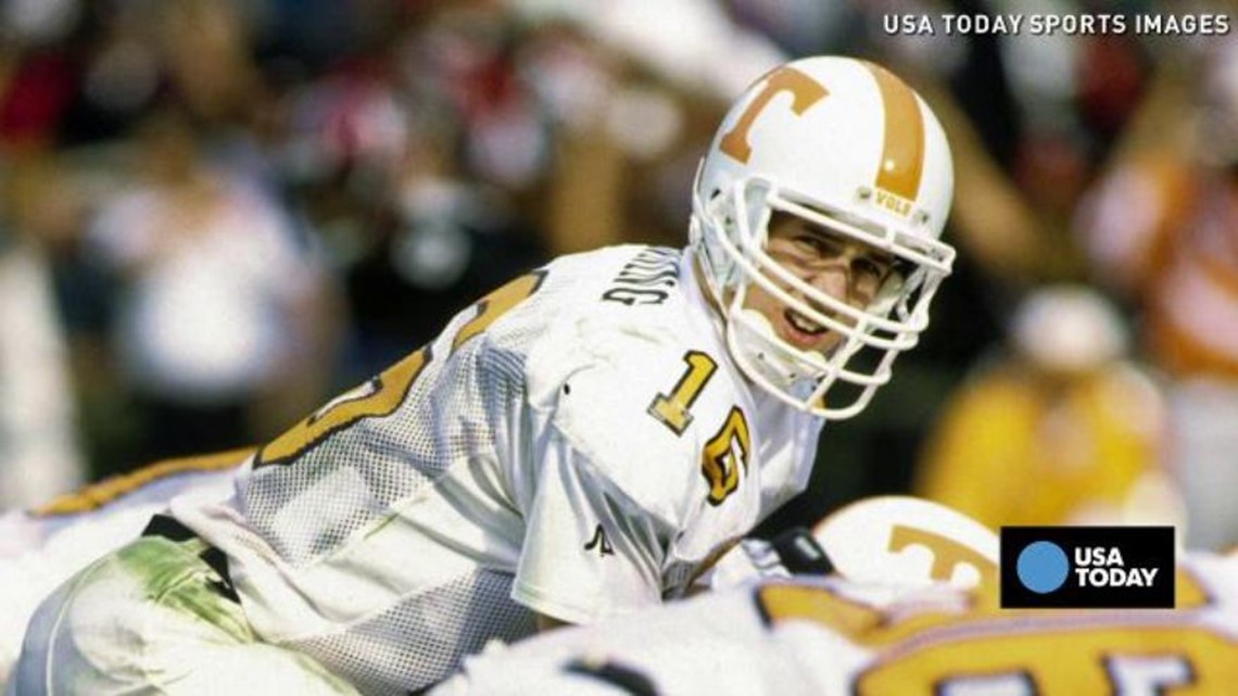 Peyton Manning: Colts retire QB's jersey, will build statue - Sports  Illustrated