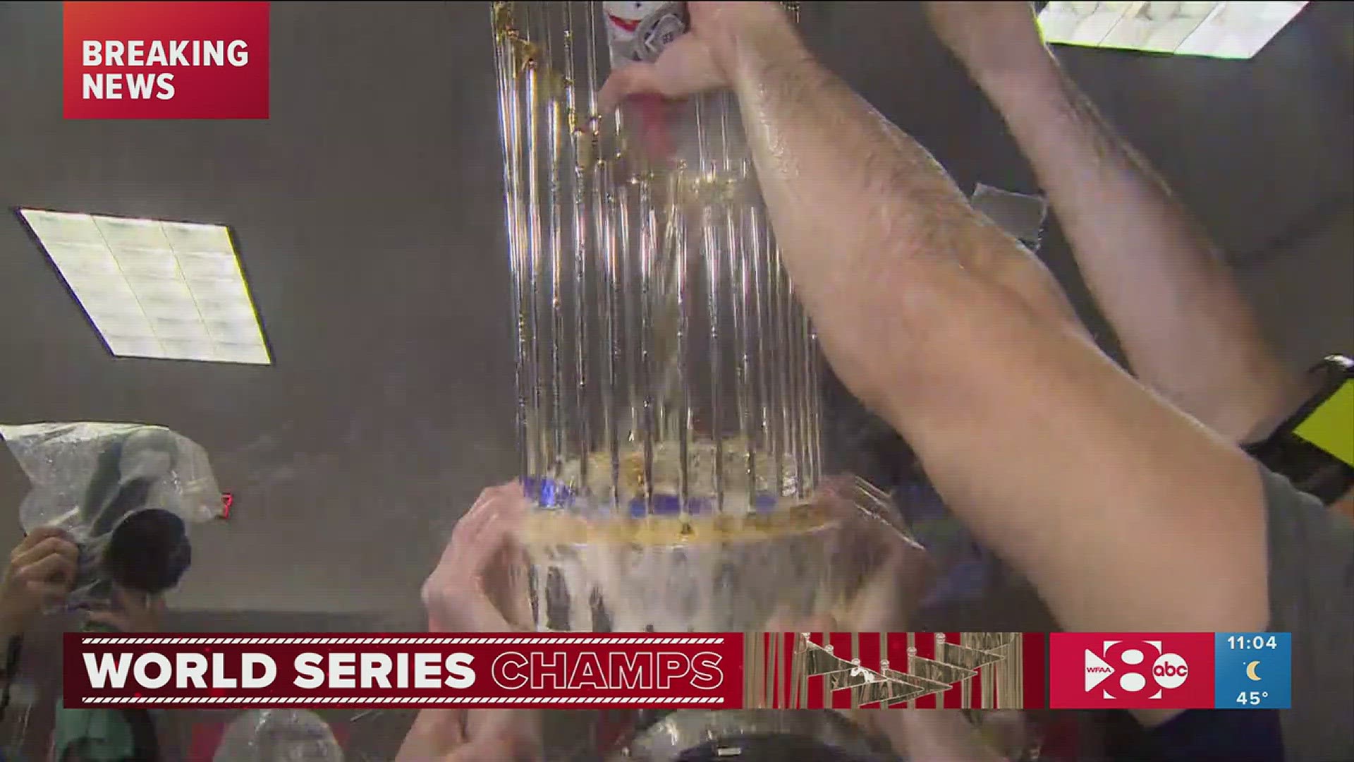 Cardinals: Giant World Series trophy in downtown St. Louis