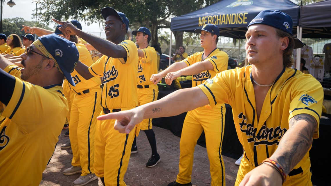 Savannah Bananas set to play at Harbor Park in 2024 - The Suffolk