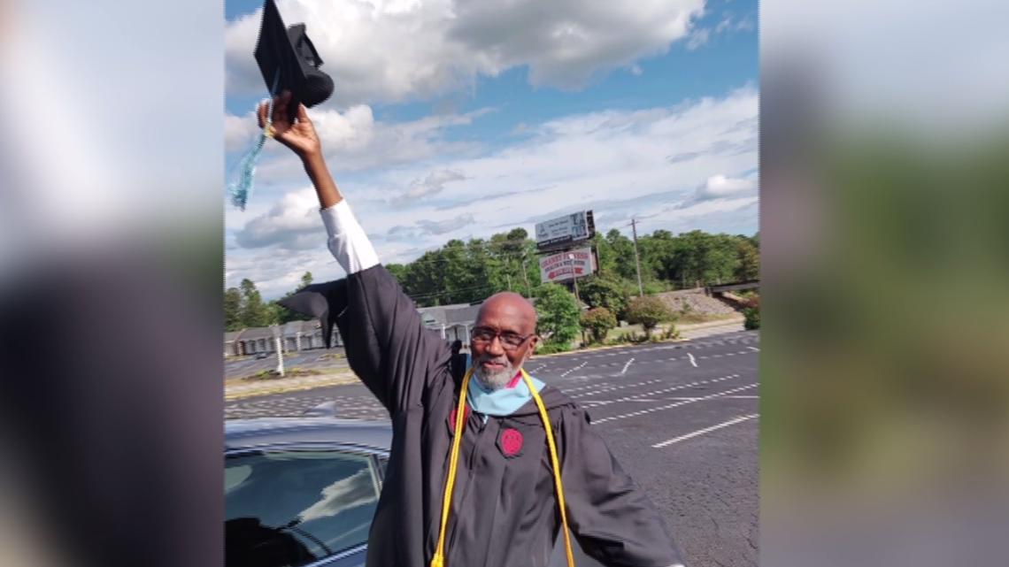 South Carolina man crosses graduation stage at 71, earns master's degree - Vimarsana News