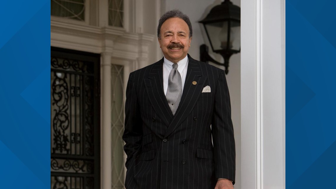 Hampton University president stepping down in 2022 after 43 years