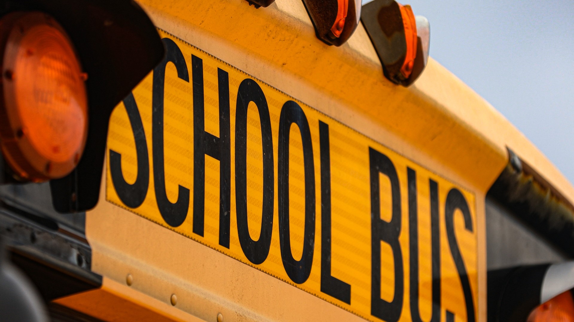 Keep Students Safe By Stopping For School Buses 13newsnow