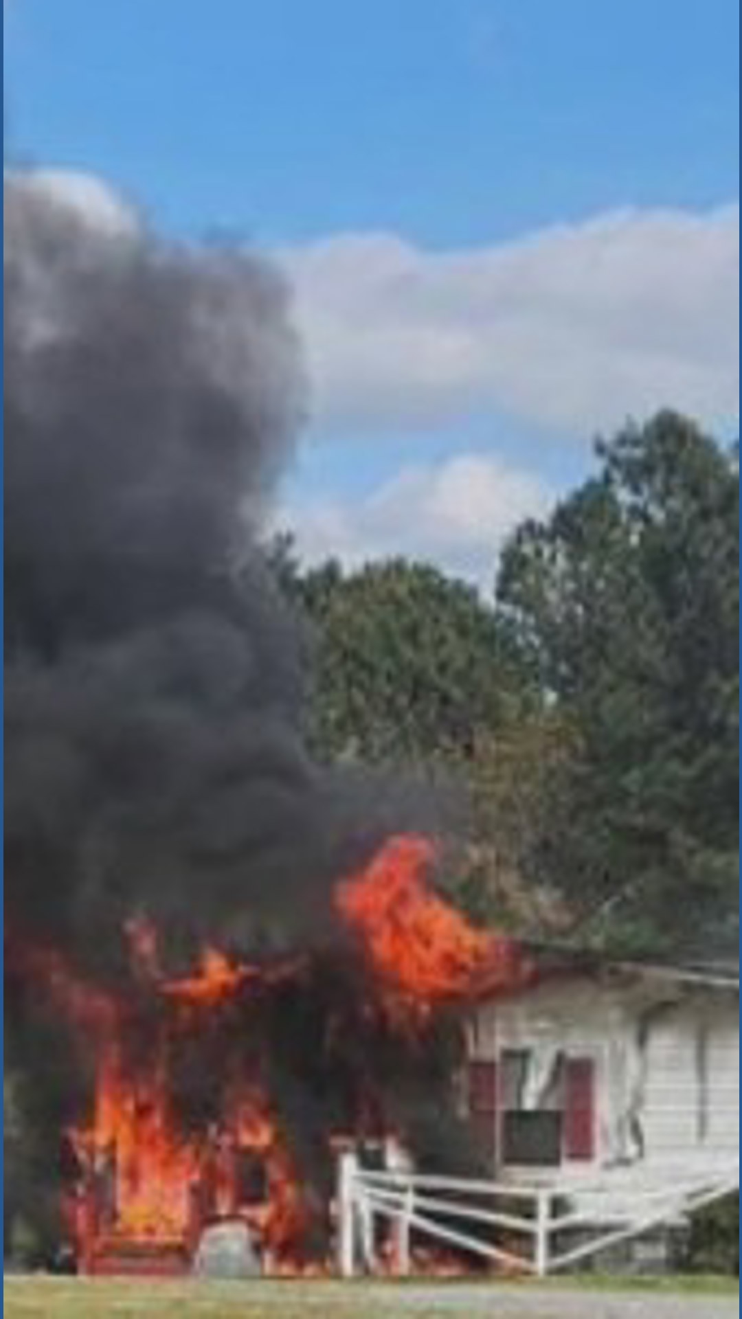 2 displaced in Sunday house fire in rural Suffolk | 13newsnow.com