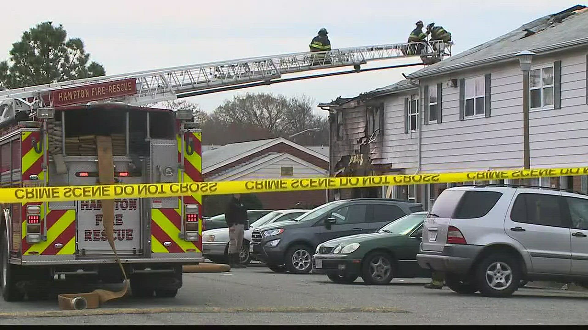 20 people displaced by 2-alarm fire at Hampton apartment complex