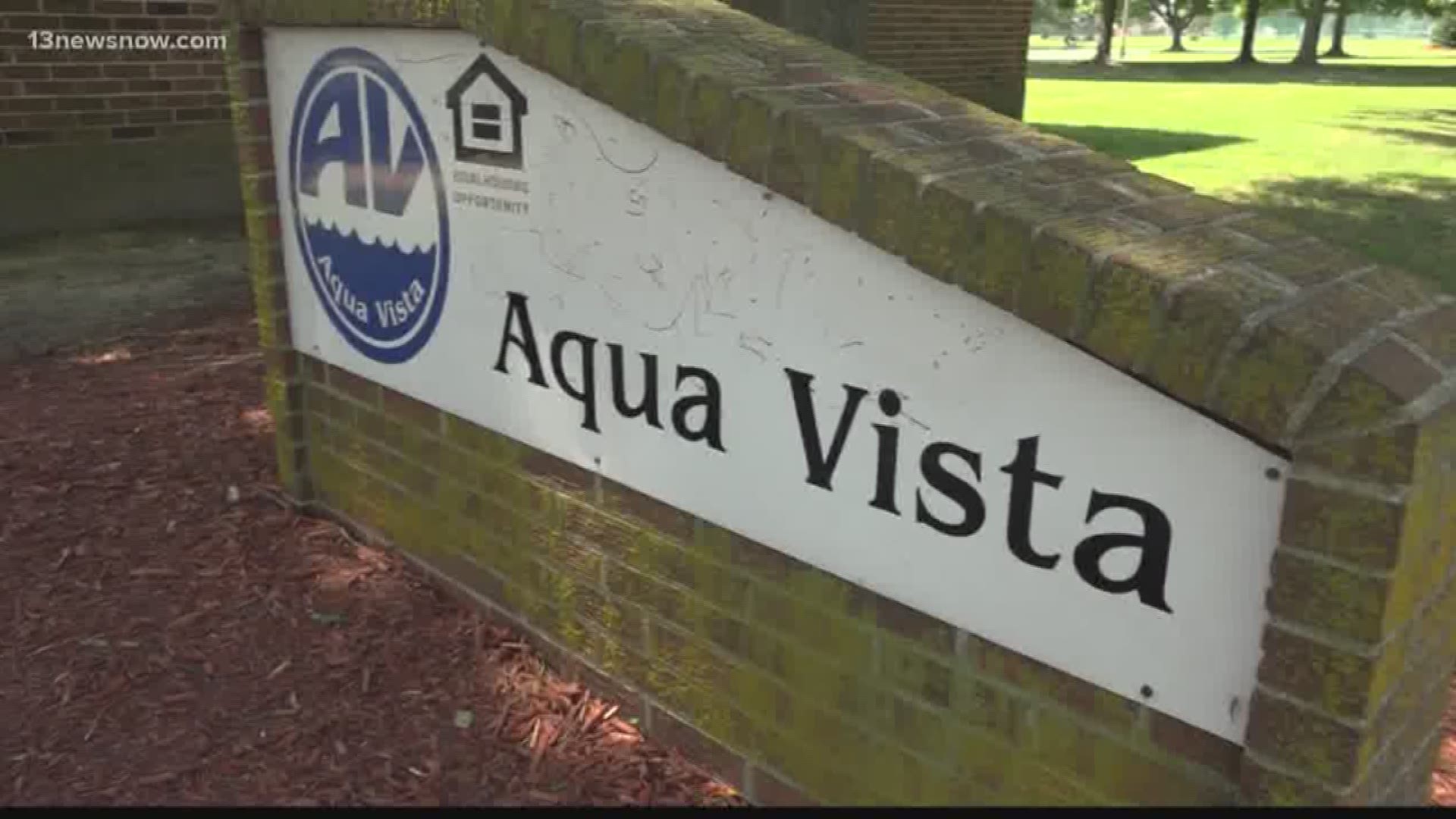 Residents at Aqua Vista Apartment Complex are stuck with broken AC units. The problem might not be fixed for weeks.