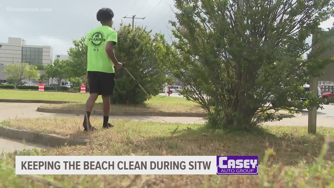 Volunteers help to keep the Virginia Beach Oceanfront clean during festival