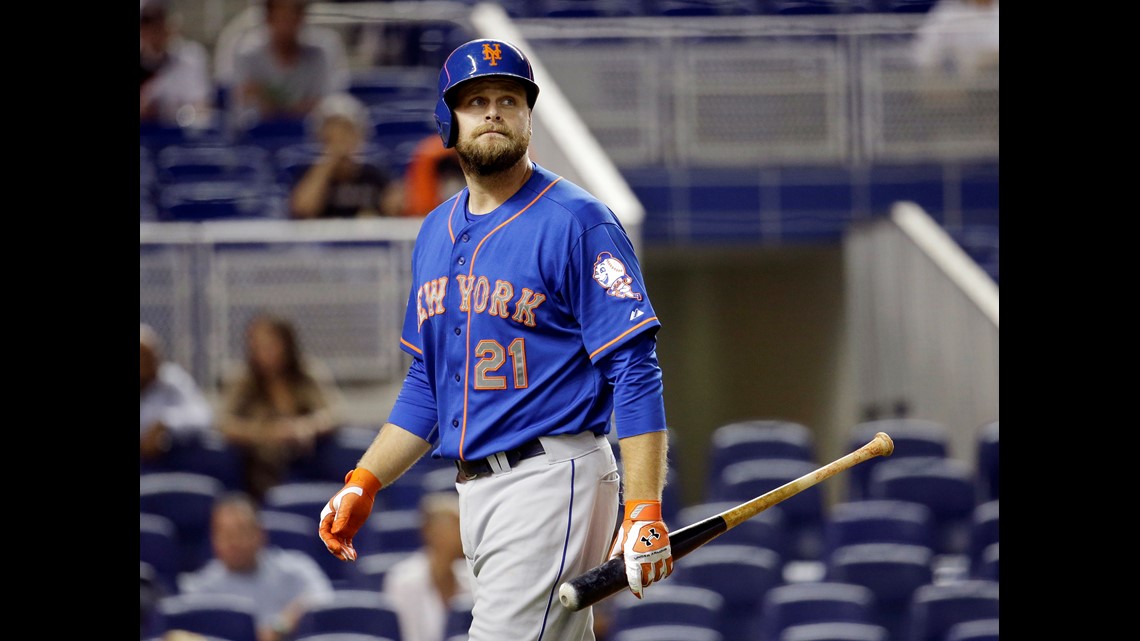 Lucas Duda's bad throw dooms Mets in Game 5