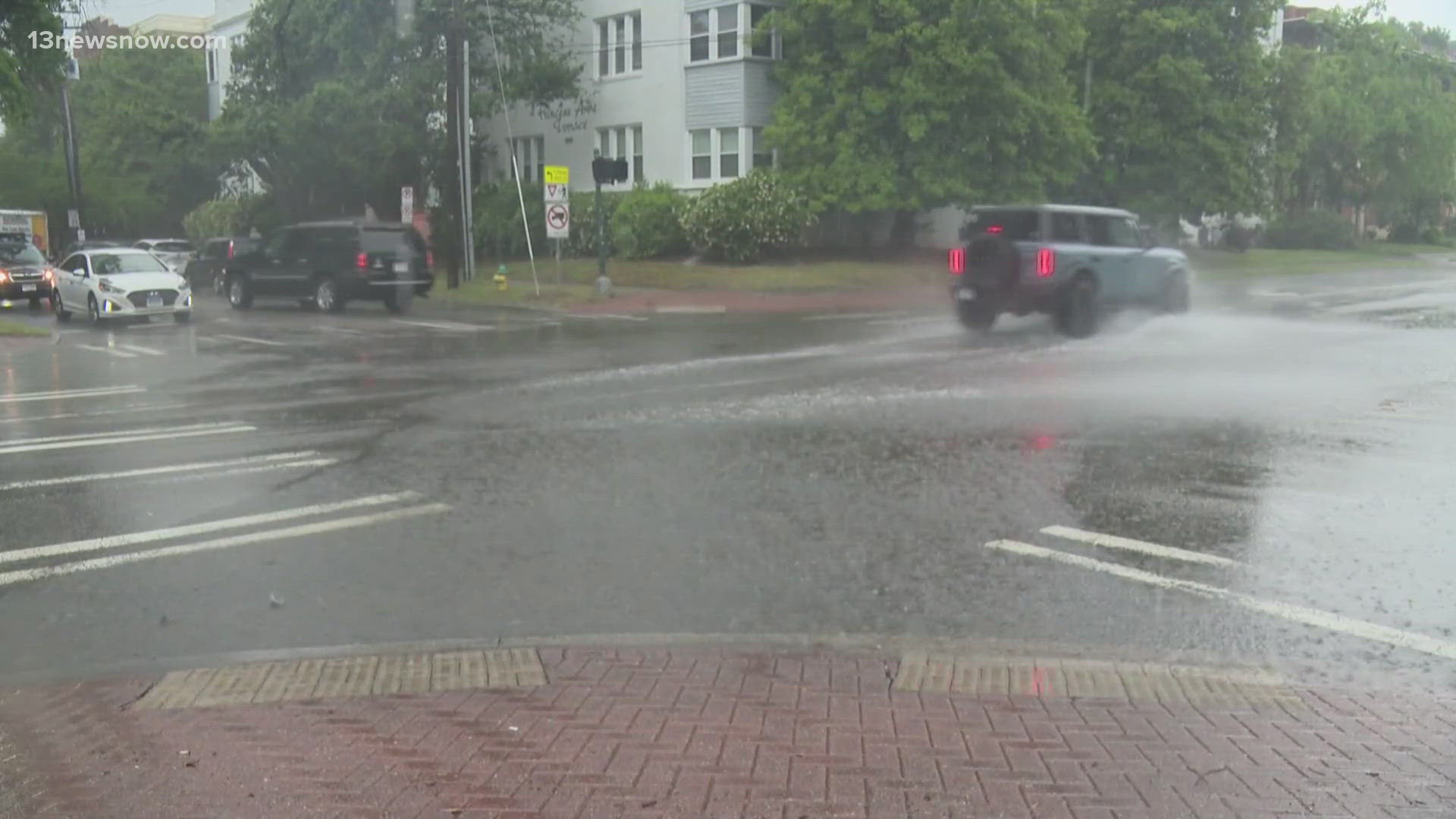 13News Now reporter Alex Littlehales gives us a live look at weather conditions.
