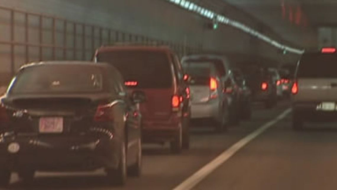 Gas prices dip ahead of 4th of July travel
