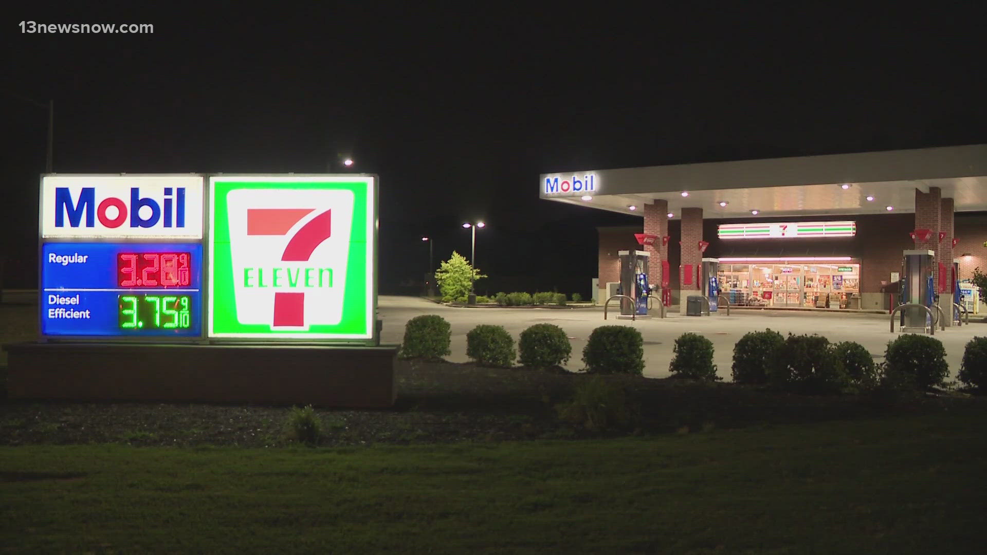 A Newport News man is speaking out after he accidentally shot himself during an argument outside the 7-Eleven where he works.