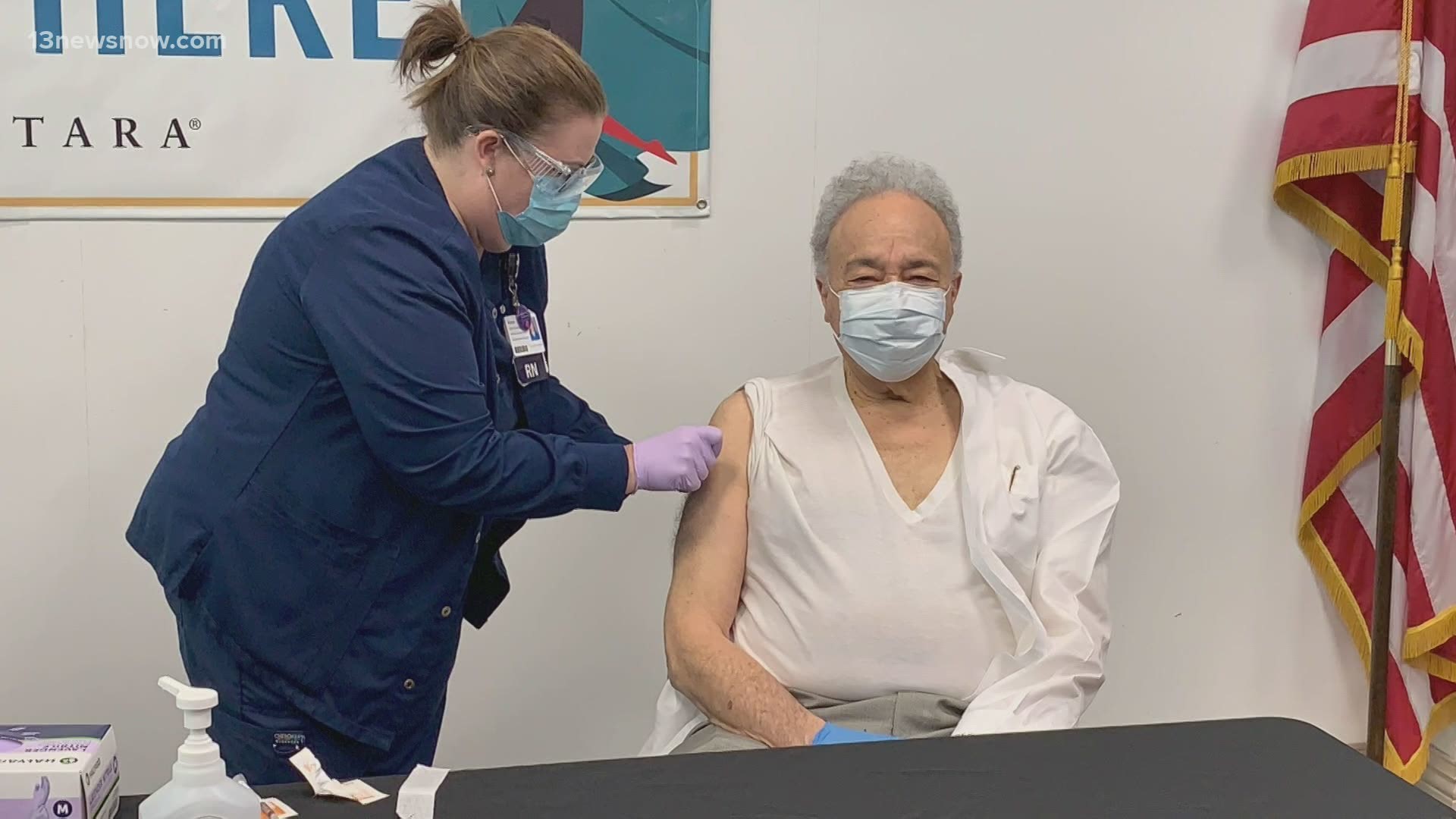 Hampton mayor, Hampton University president get vaccinated for COVID19