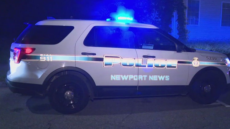 Man with gunshot wound found at crash scene in Newport News Saturday morning
