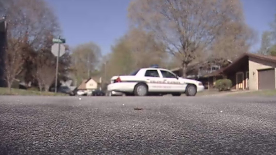 Suspects accused of attempting to break into cars in Va. Beach in ...