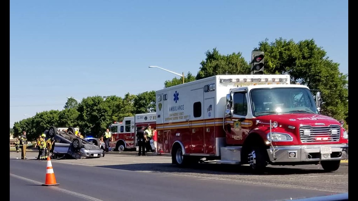 One person in hospital after crash on Jefferson Avenue in Newport News