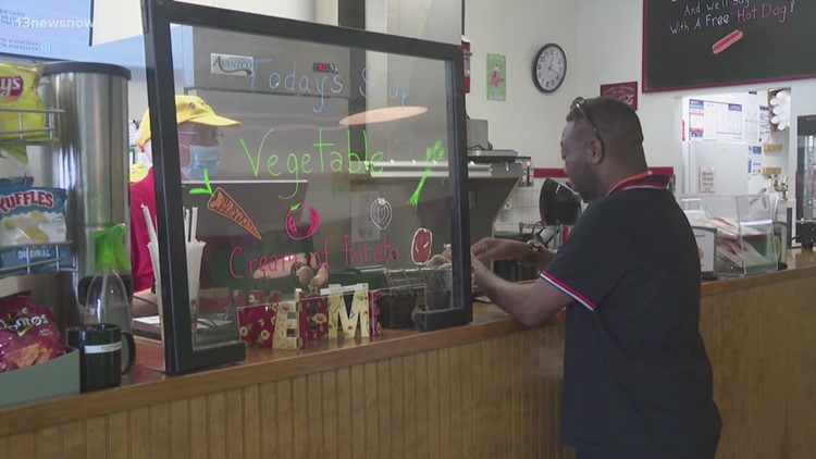 Hampton Roads restaurants struggle to keep menu prices down as inflation rises