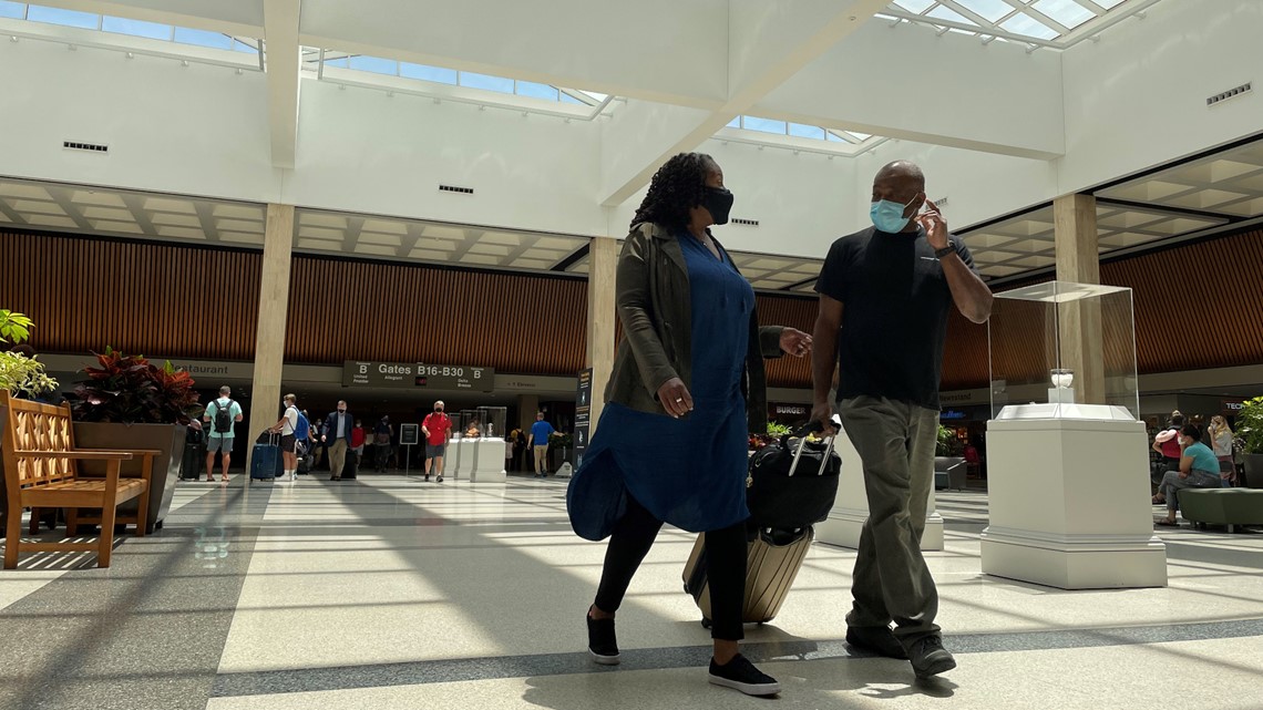 Norfolk International Airport sees lots of Thanksgiving travelers - Vimarsana News
