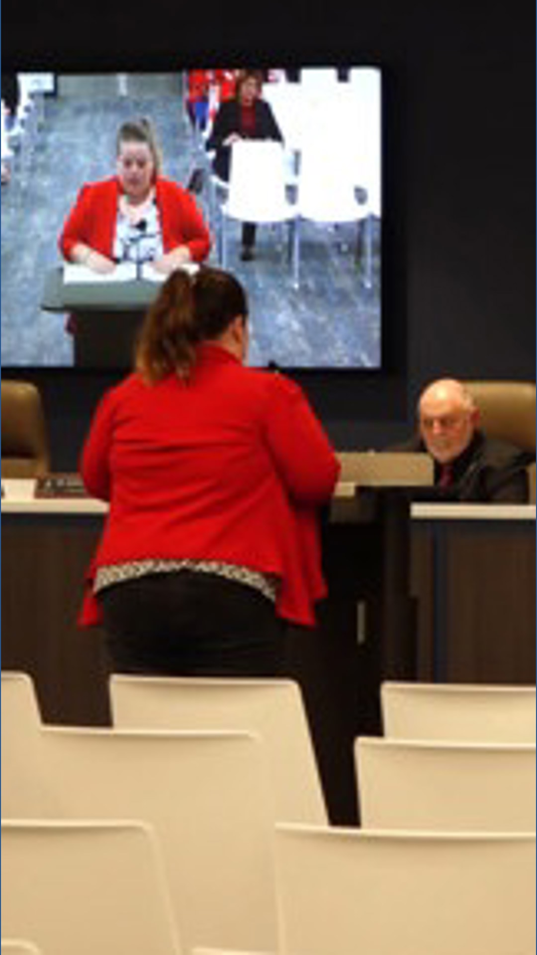 Chesapeake school board votes to support tax credit program | 13newsnow.com