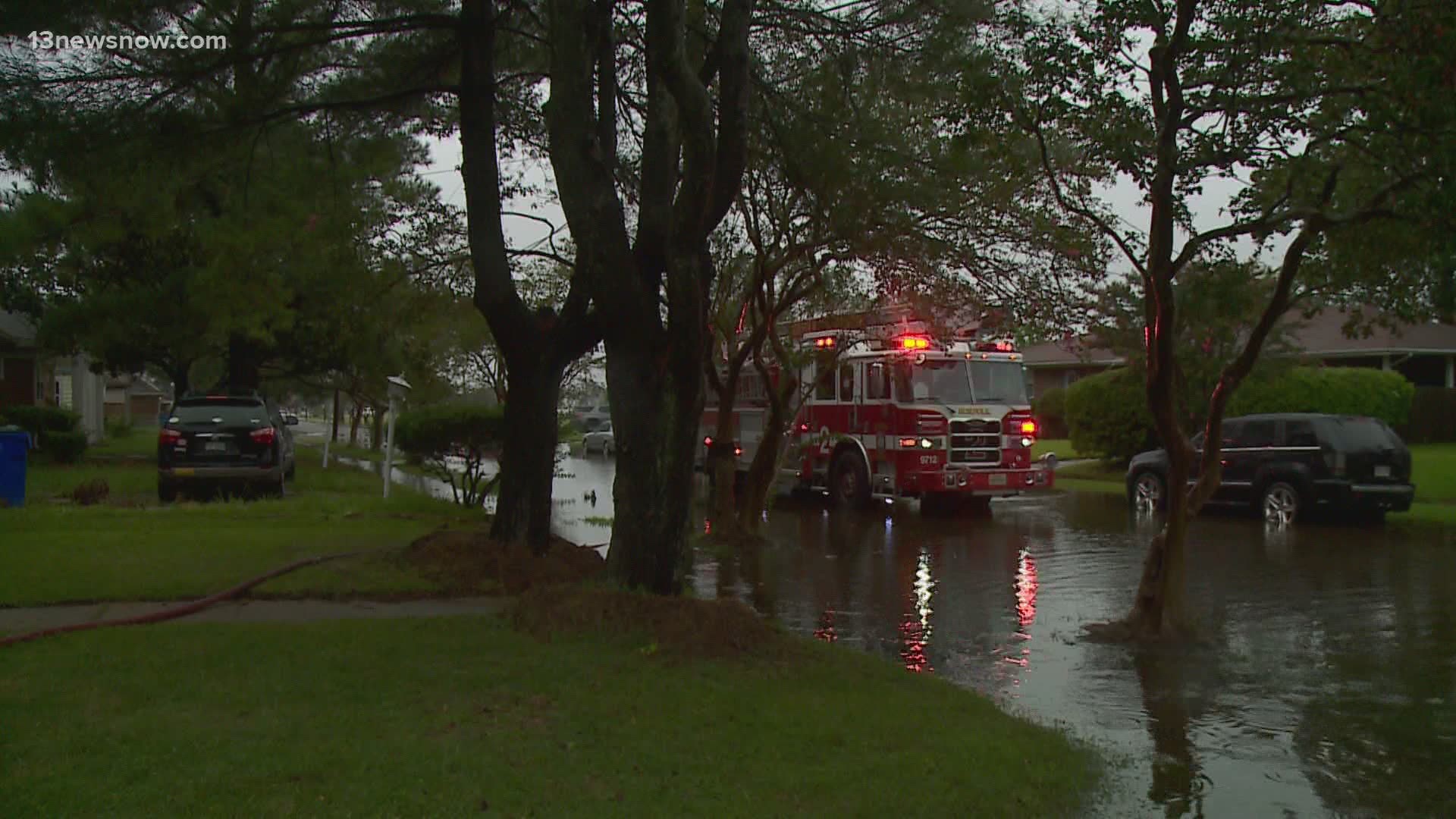 Fire crews had a difficult time fighting a house fire that broke out on Hollister Avenue in Norfolk. There's no word on what started the fire.