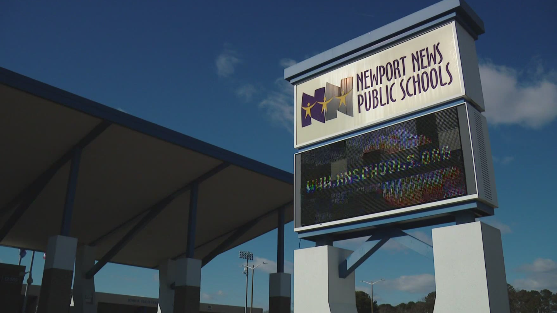 Newport News Public Schools students won't be taking some exams in the 2021 spring semester due to technical issues. 13News Now Angelo Vargas talked to parents.