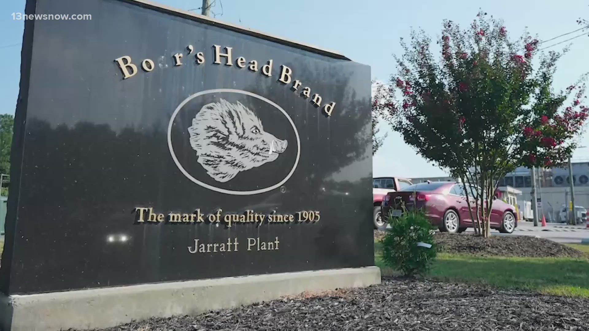 The Virginia Boar's Head plant at the center of a deadly listeria outbreak is closing indefinitely. This will impact about 500 employees in Jarratt.