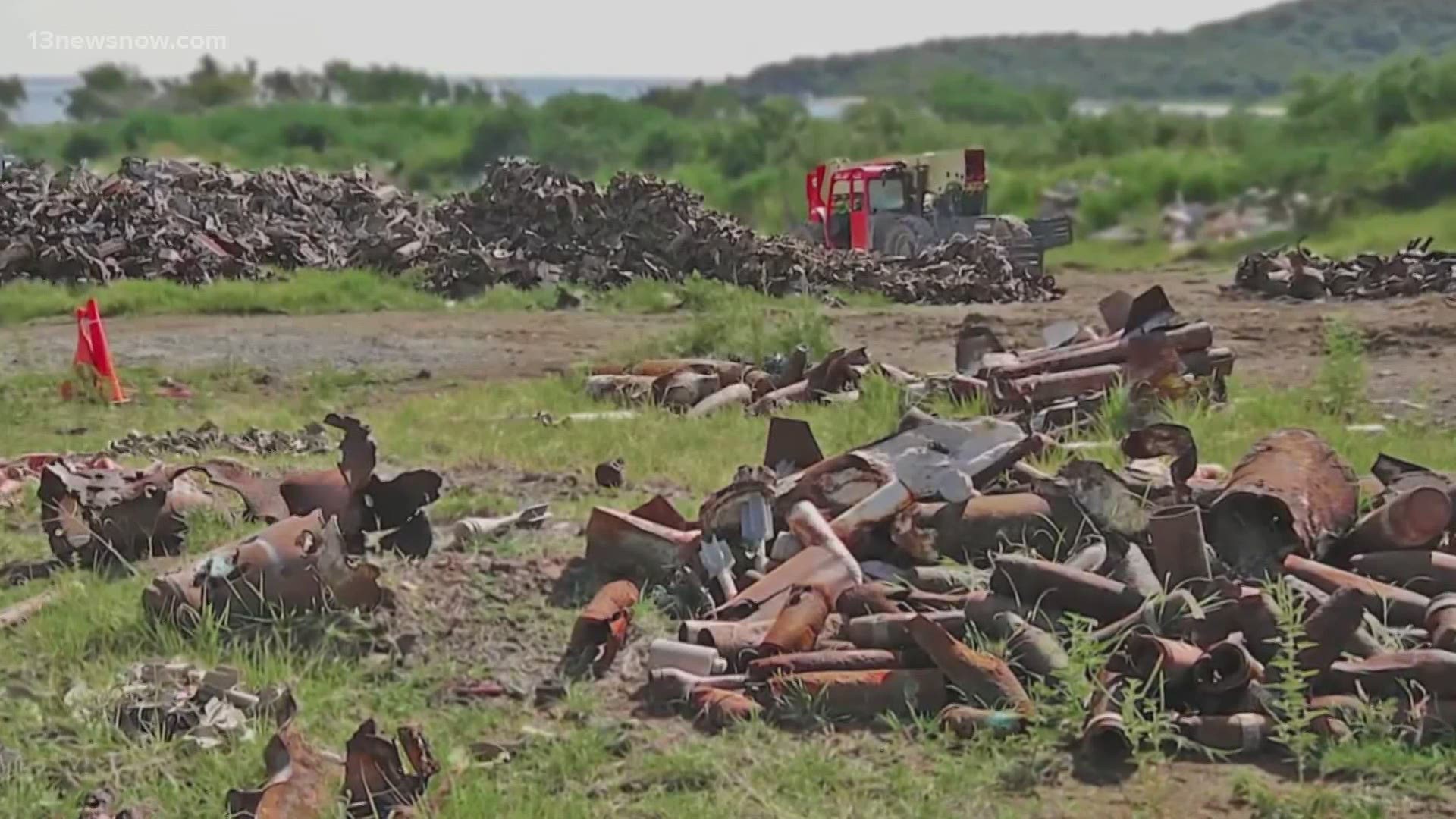 A new GAO report says cleaning up the former bombing range on Vieques Island will cost more than $800 million. 13News Now Mike Gooding has more details.
