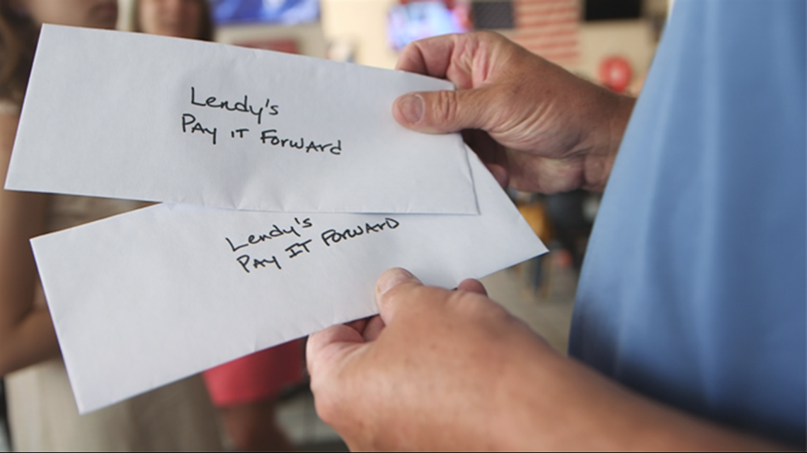 Paying it forward: Woman starts campaign of kindness to honor her husband's memory - Vimarsana News