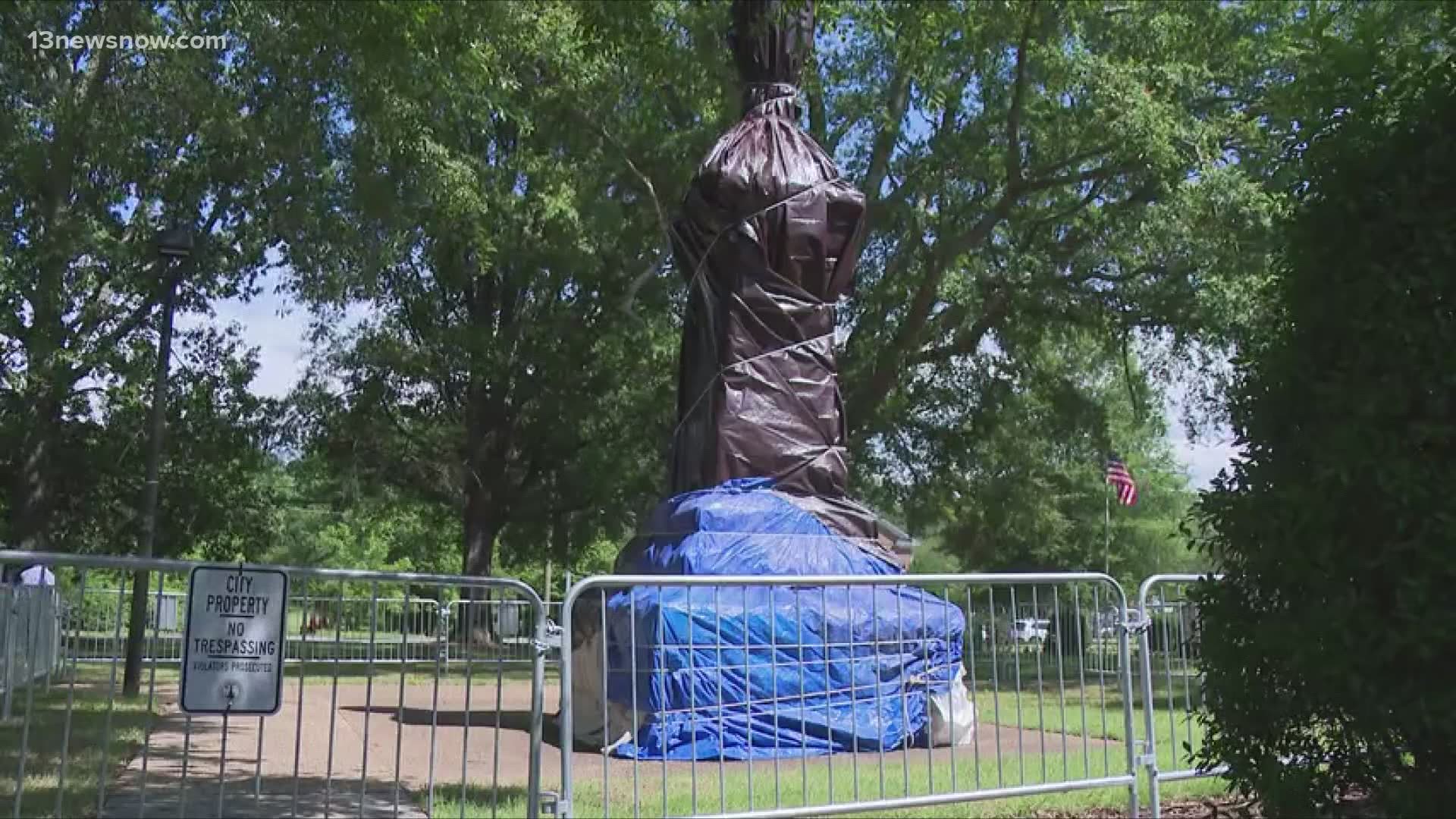 Two groups have put in bids to take possession of the statue. Now the city will have to decide which proposal to go with.