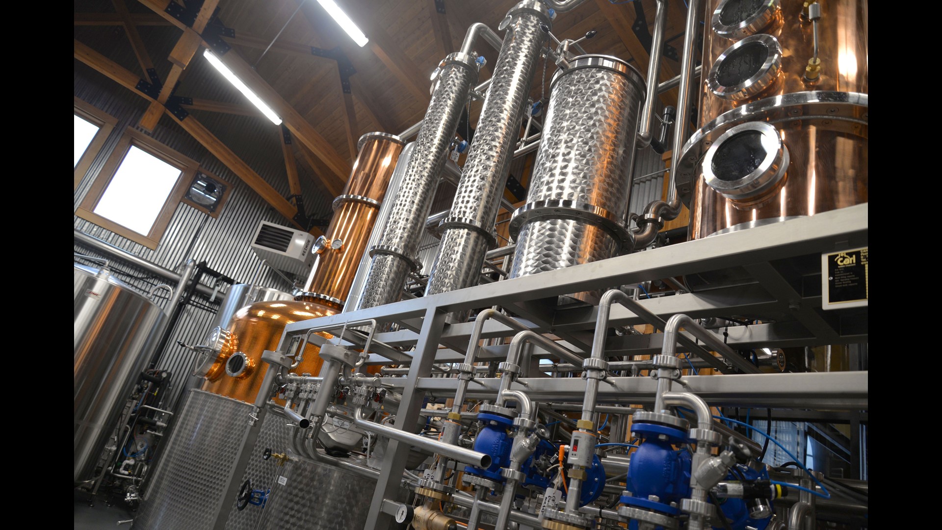 Devils Backbone Brewing introduces distillery | 13newsnow.com