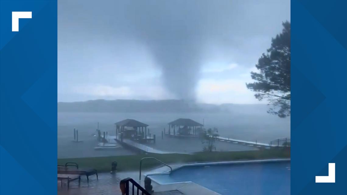 Virginia Beach tornado: Up to 100 homes damaged and schools closed after  Sunday storms