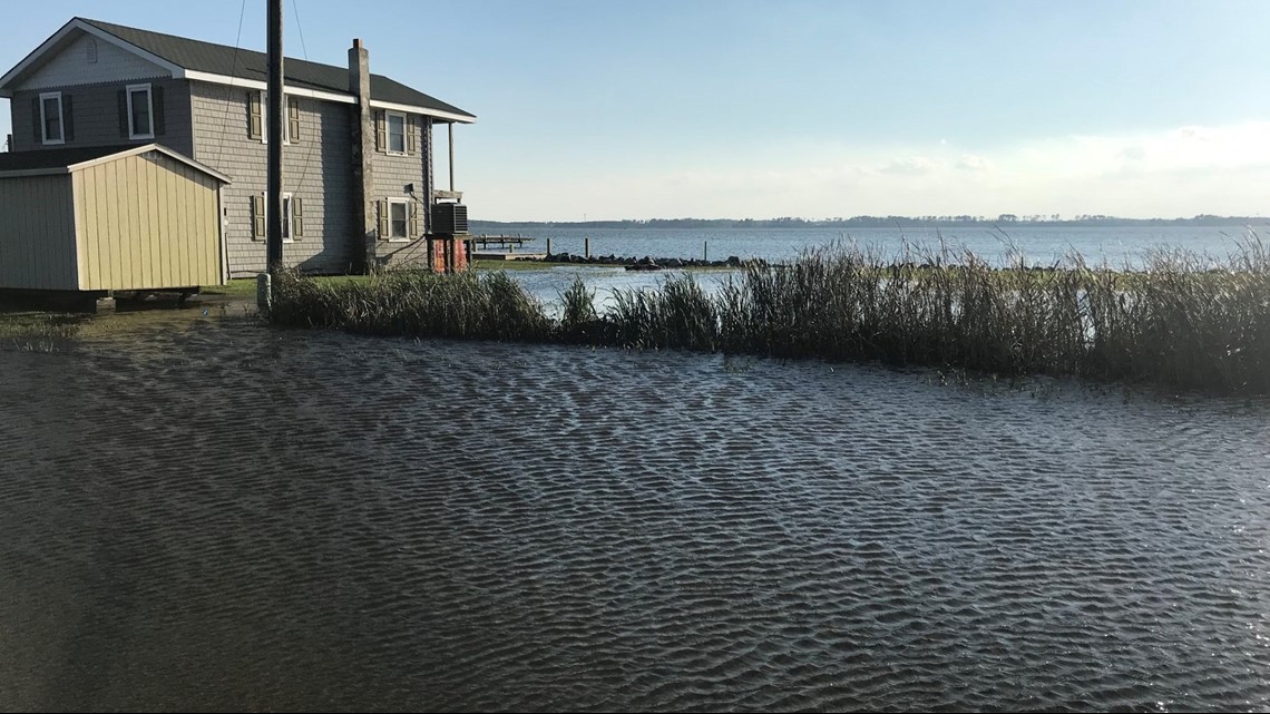 Currituck County residents begin returning home after flooding