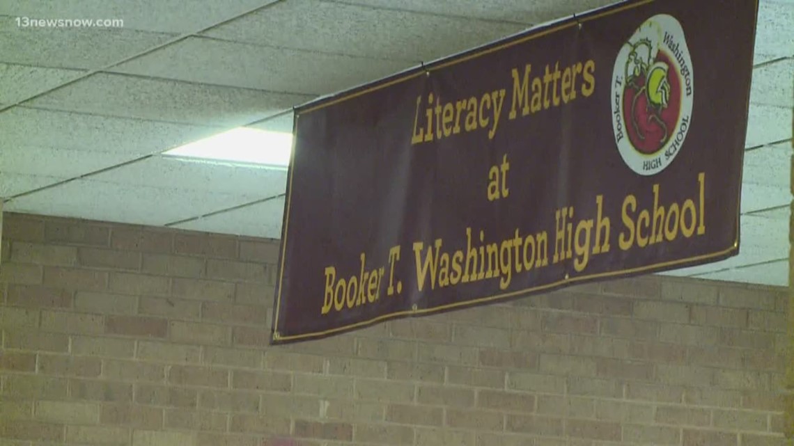 Booker T Washington High School In Norfolk Unveils Historical Marker 