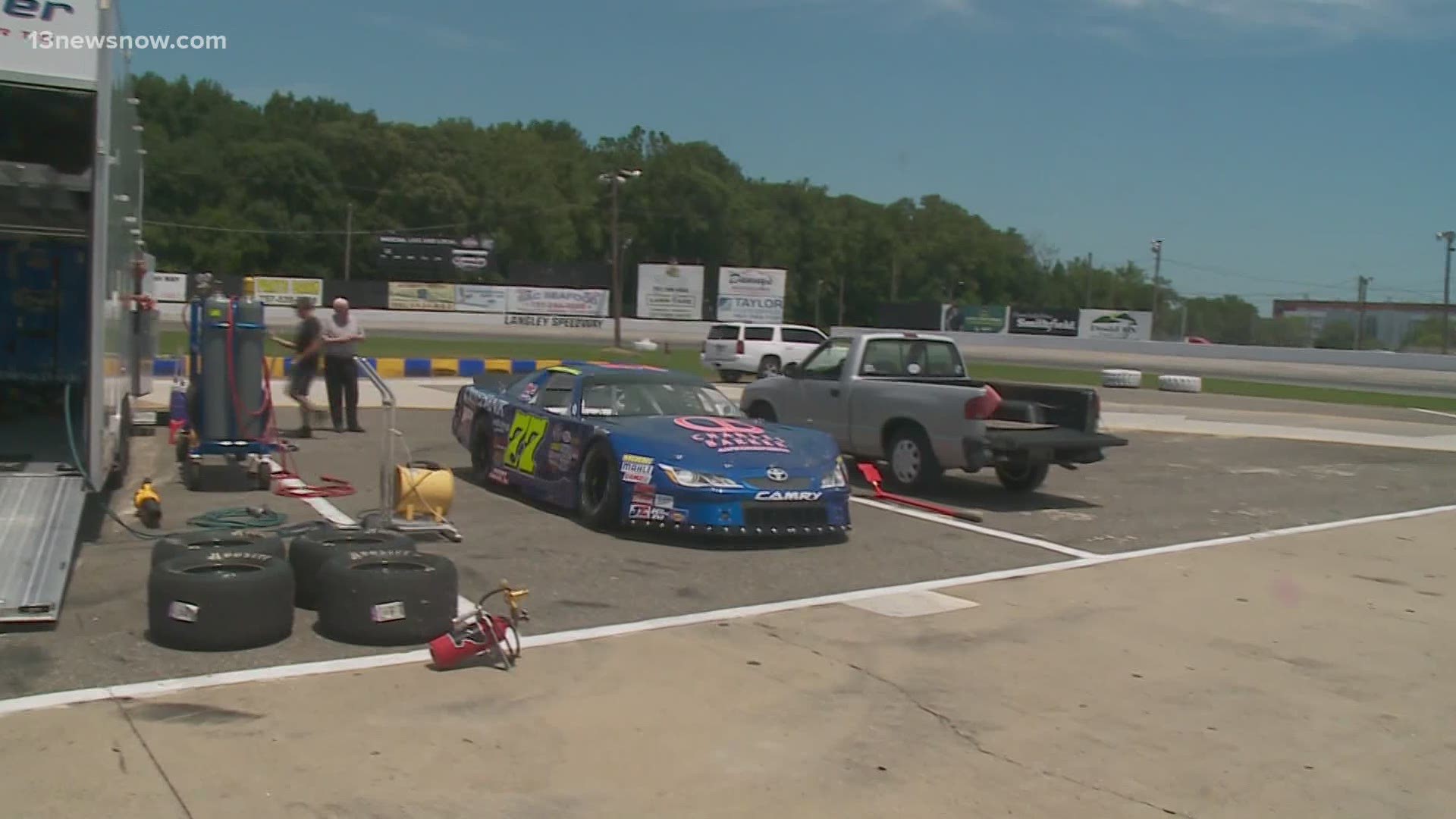 The Fan Club - Larry King Law's Langley Speedway