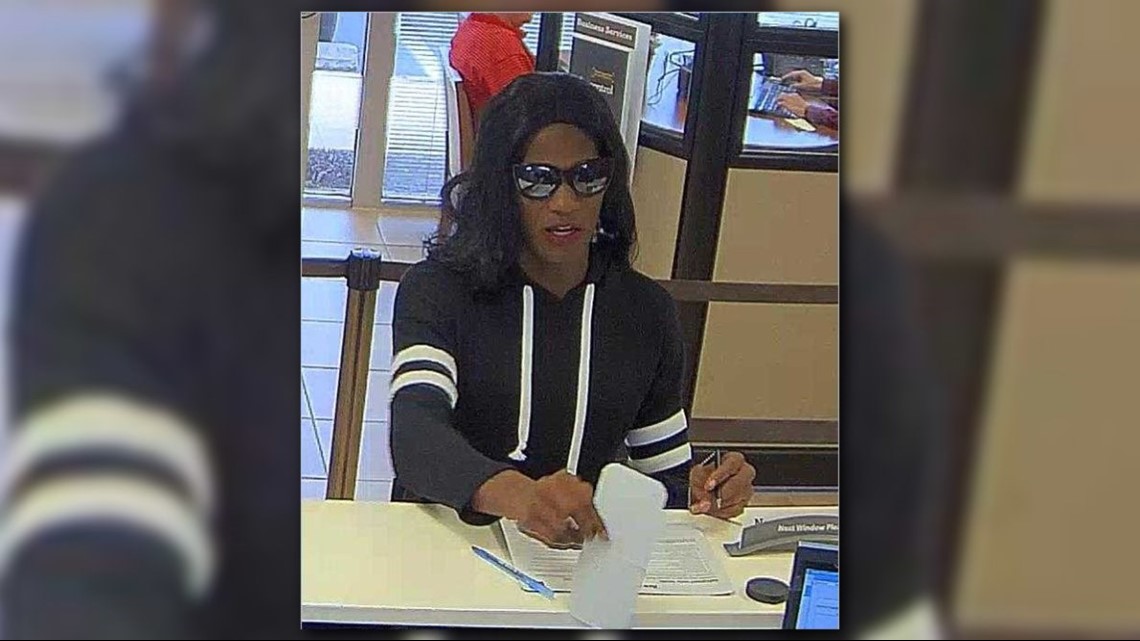 Bank robber wears Whataburger uniform